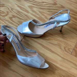 Manolo blahnik silver heels